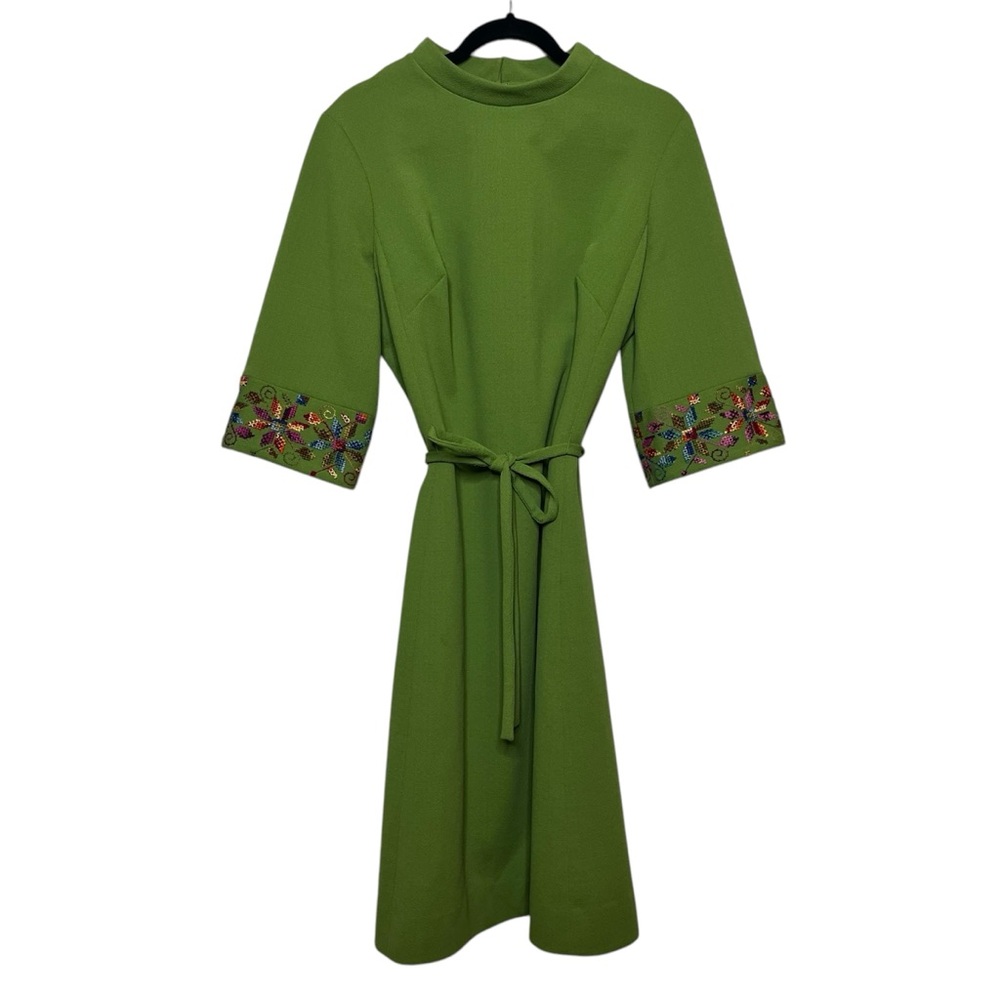 Vintage Edith Flagg Women’s Embroidered Knit Dress Retro Mid Century Mod 60s